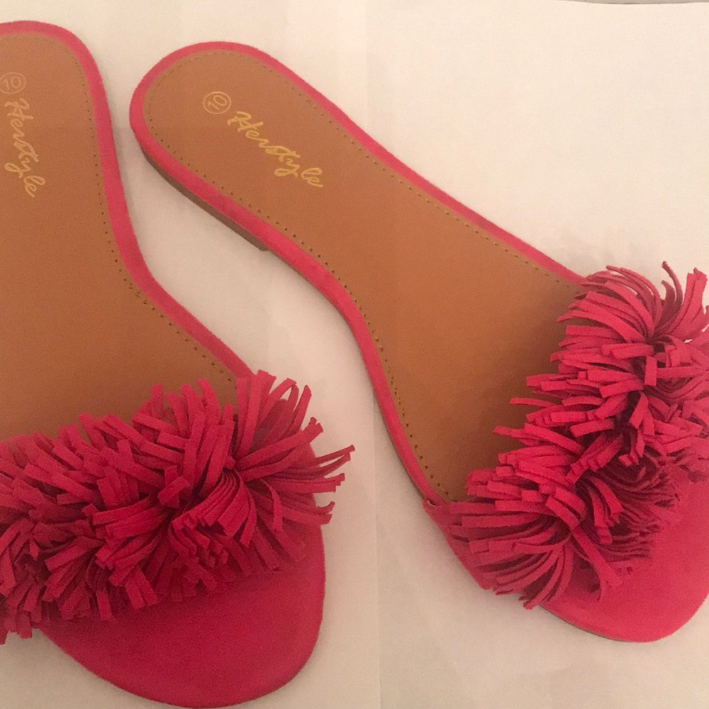 🎉❗️Pink Pom Pom Sandals 🎉❗️